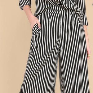 Freely Roaming Black Striped Wide-Legged Pants